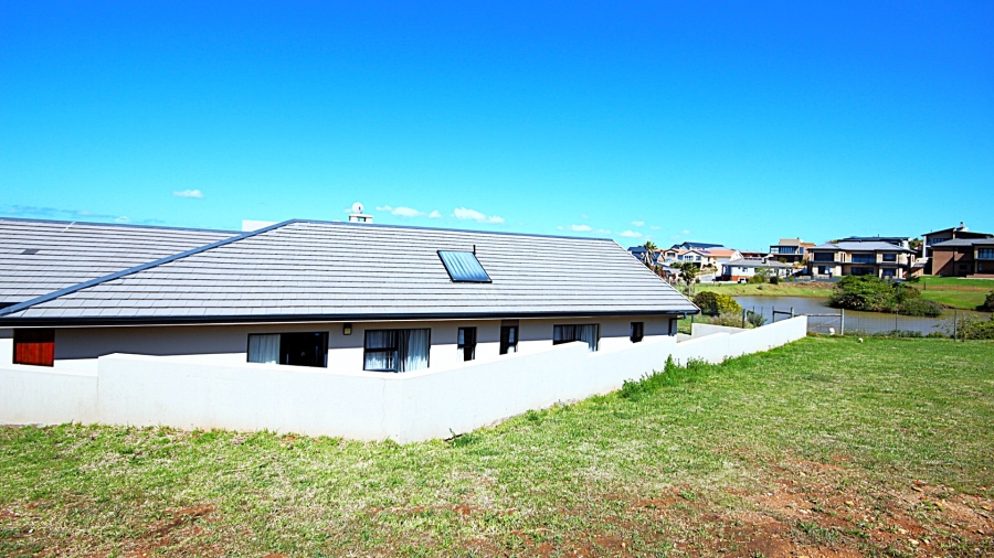 4 Bedroom Property for Sale in Monte Christo Western Cape